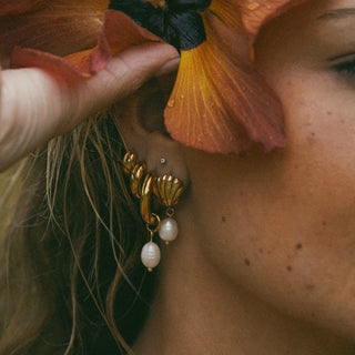 Jewelry for Sensitive Skin: Questions and Answers for Buyers Who React to Most Metals