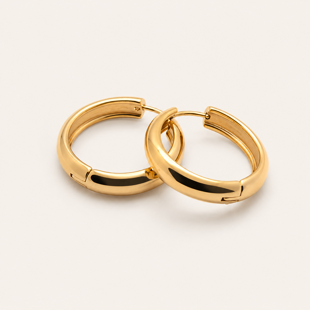 Amara Hoop Earrings