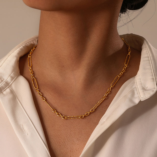 Dubai Hills Necklace worn