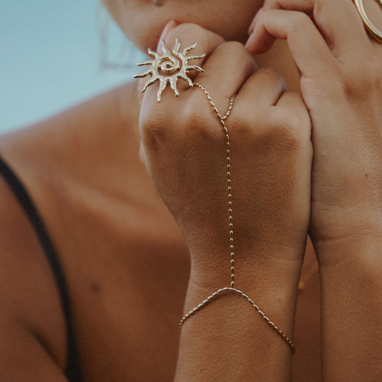 Zahara Handchain