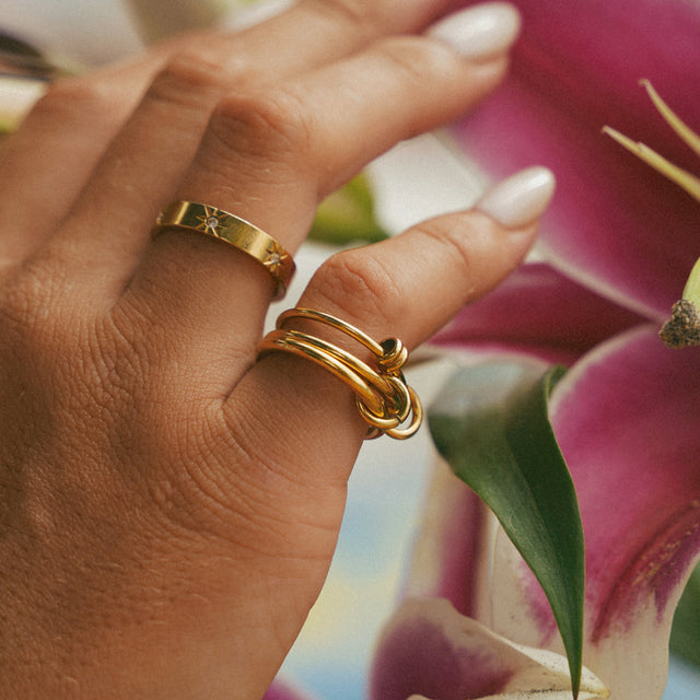 Amaretti Ring
