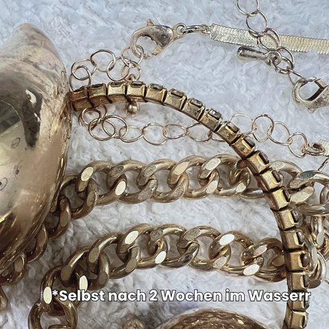 Anderer Schmuck — angelaufen nach Wasserexposition